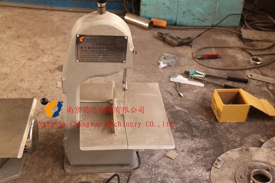 Kualitas Mesin pemotong kaki dan kepala untuk pengolahan unggas Mesin pemotong bangkai dari stainless steel pabrik